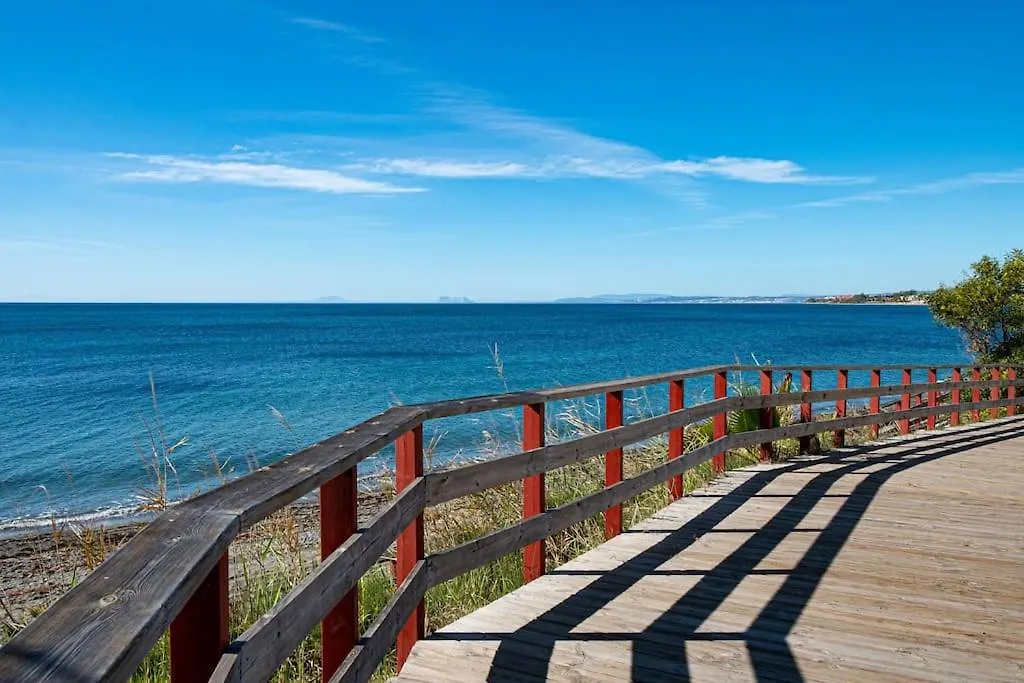 Estepona Luxury Seafront Penthouse With Parking Spain